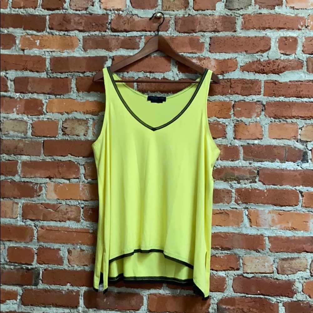 Marie Saint Pierre Top